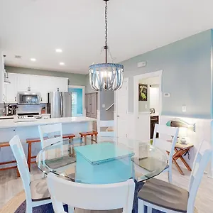 Champagne Shore Holiday home